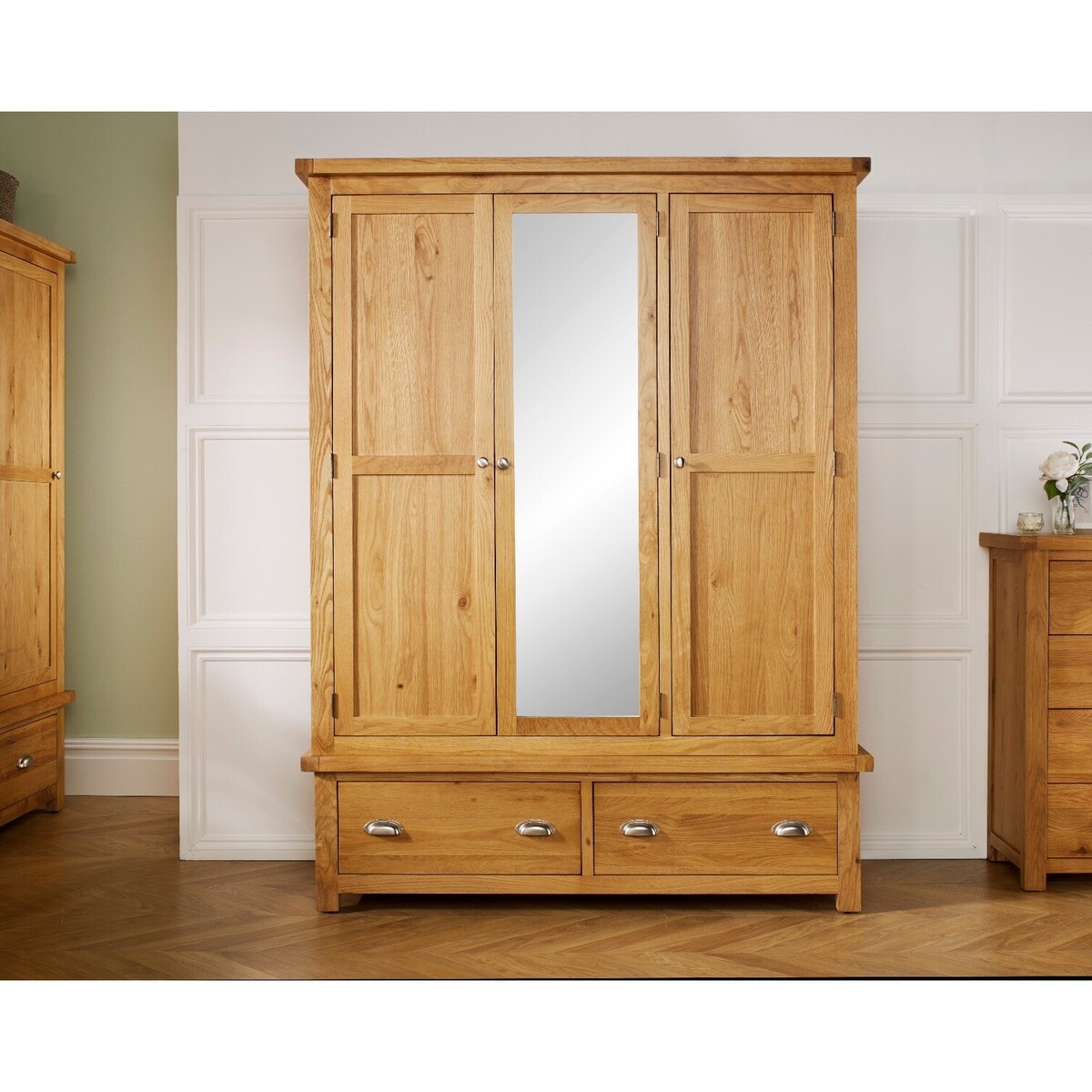 Robyn Oak 3 Door 2 Drawer Wardrobe – image 2