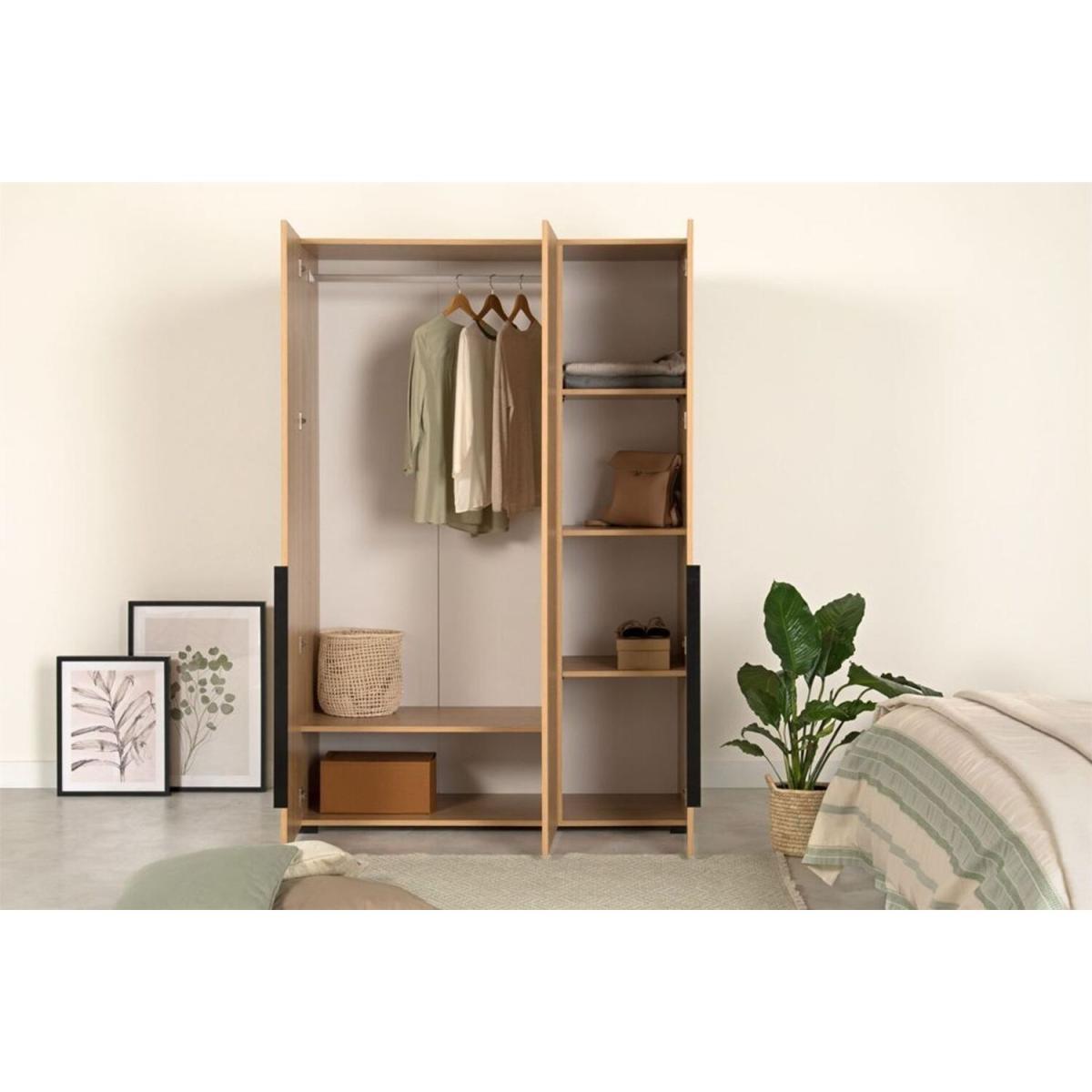 Luke 3 Door Wardrobe - Oak – image 3