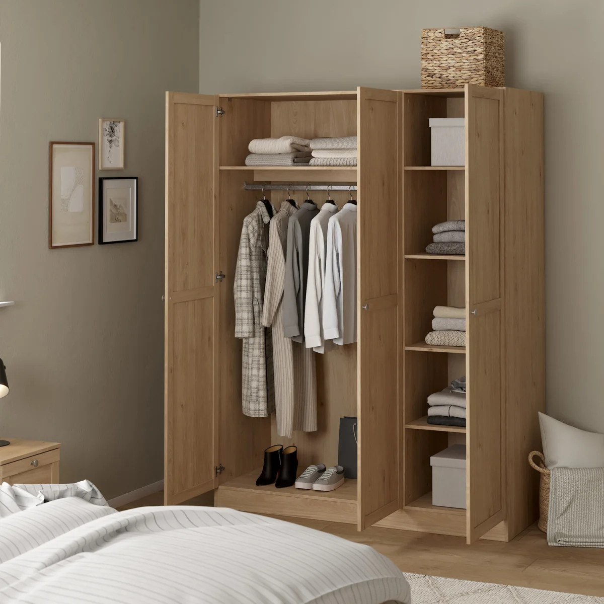 Brande Wardrobe 3 Doors - Jackson Hickory – image 9