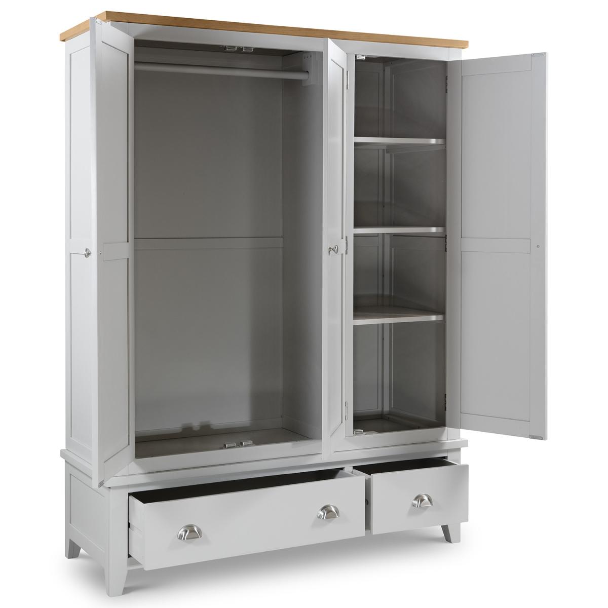 Chilham Three Door Wardrobe – image 3