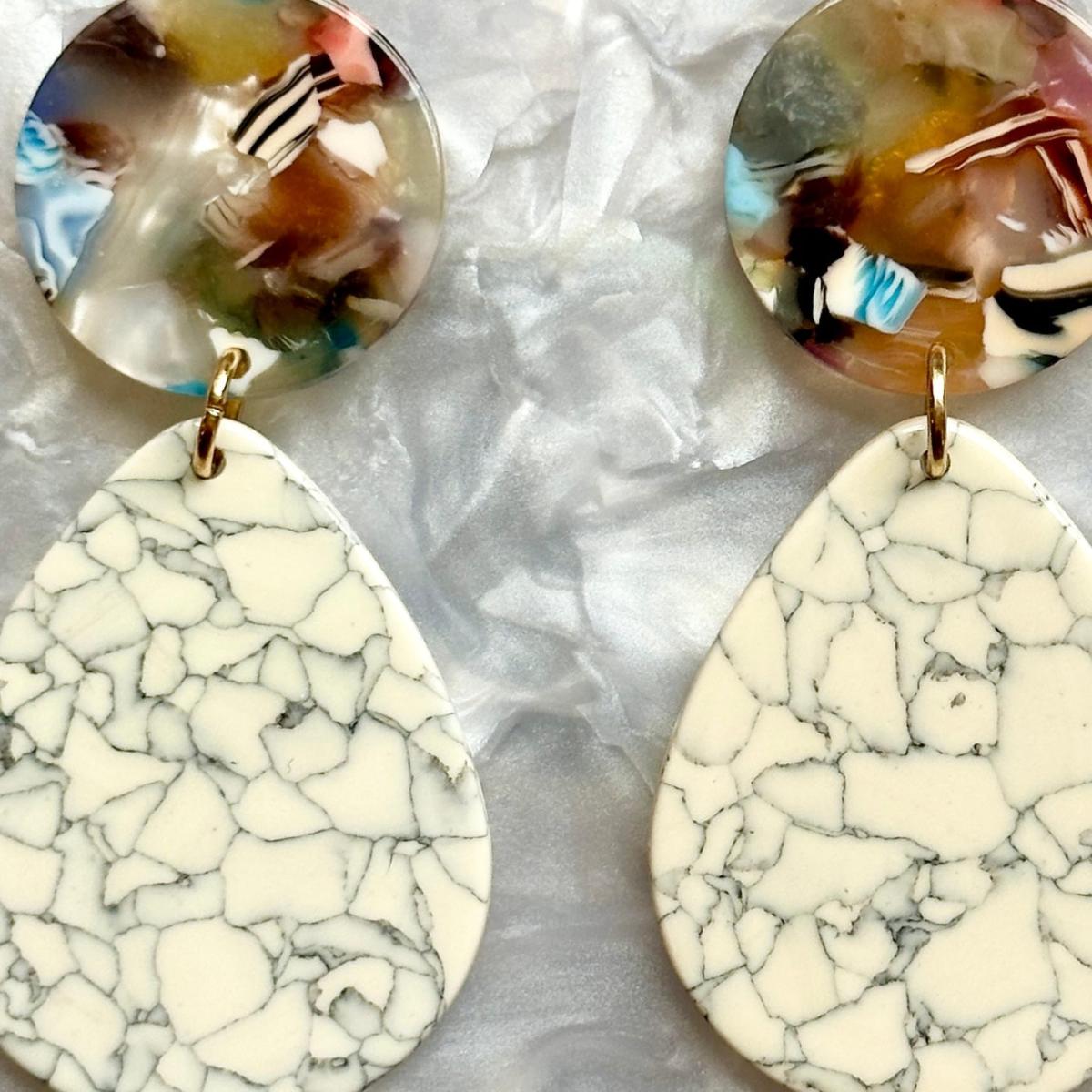 Women's Grey / White Teardrop Earrings In You Crackle Me Up | Closet Rehab – image 2