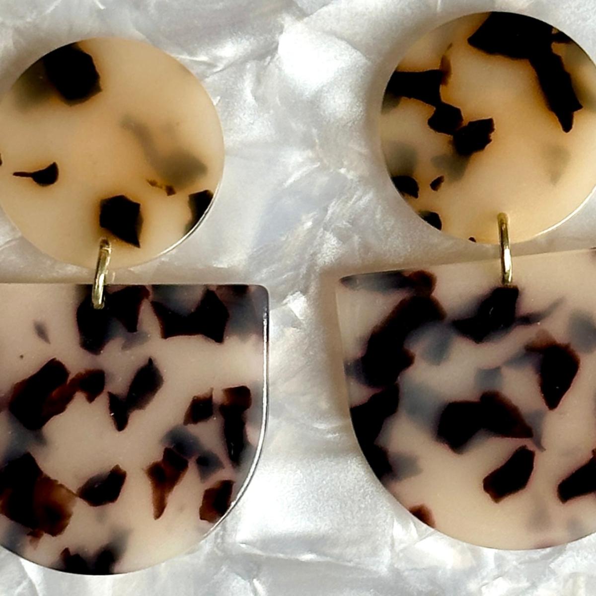Women's Neutrals / Black Tab Drop Earrings In Black & White Tortoise | Closet Rehab – image 3
