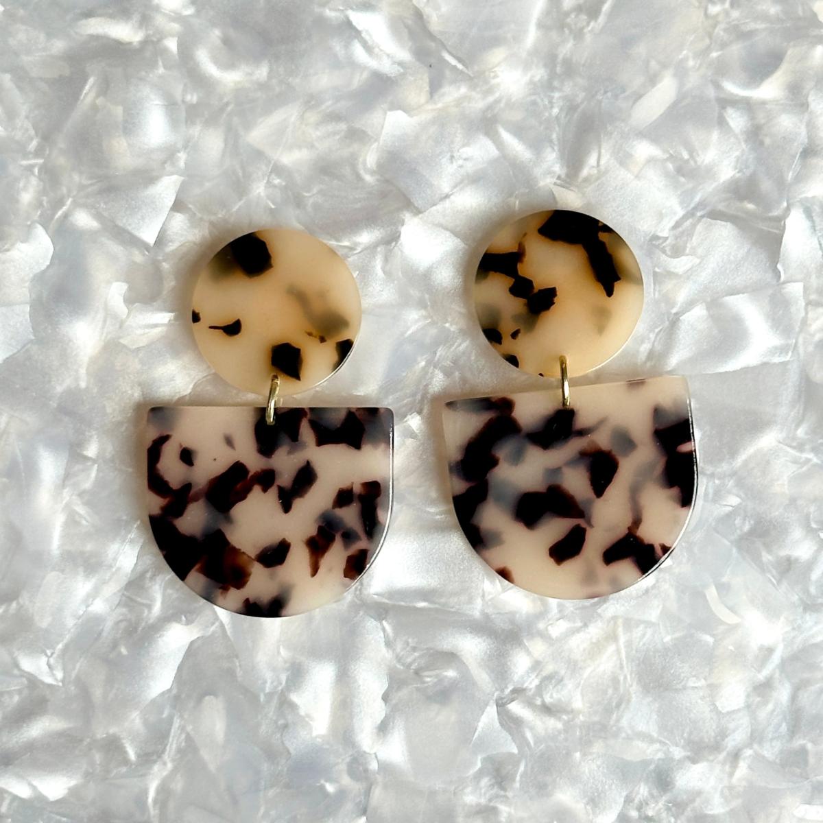 Women's Neutrals / Black Tab Drop Earrings In Black & White Tortoise | Closet Rehab – image 4