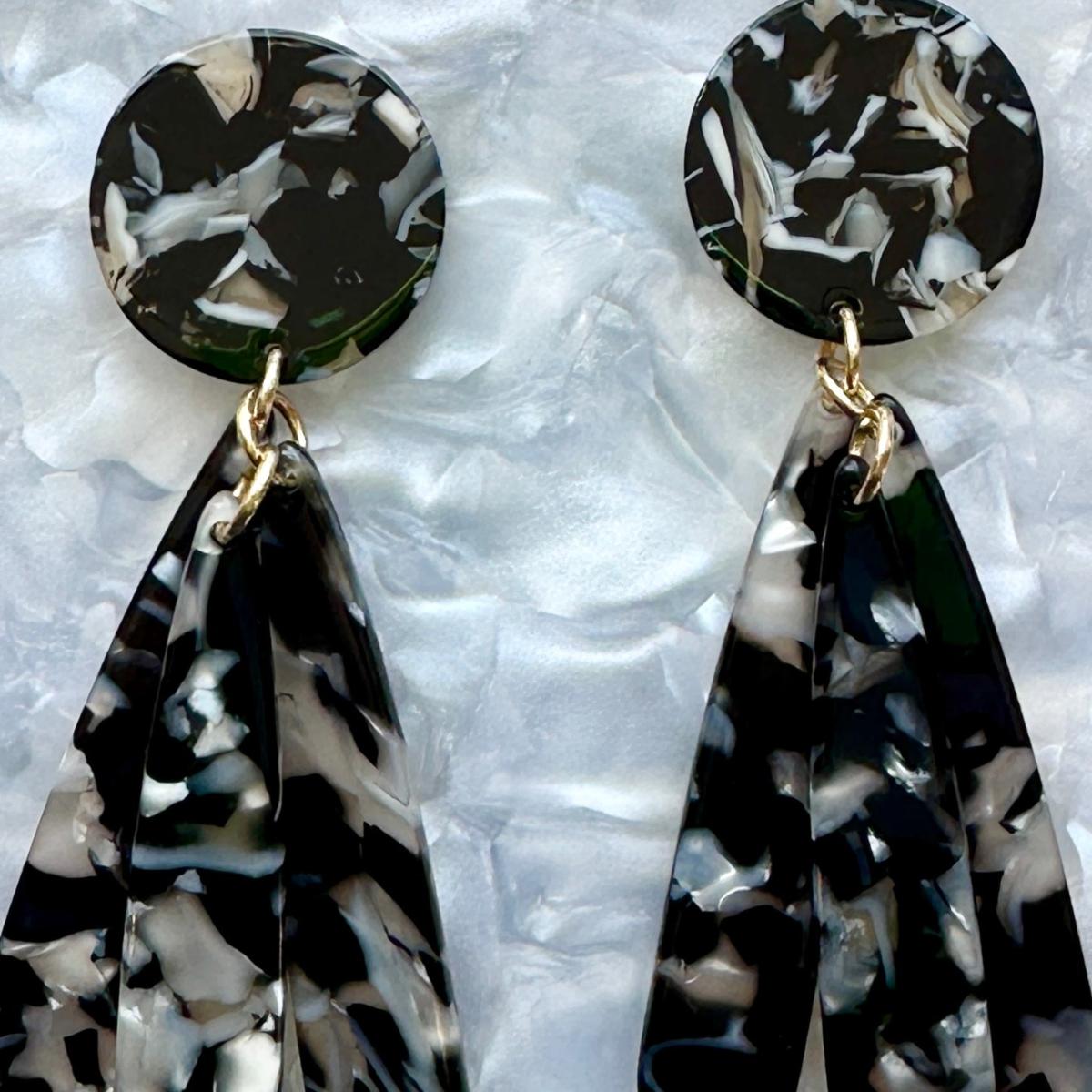 Women's Neutrals / Black / Brown Petal Drop Earrings In Home By 8 | Closet Rehab – image 3