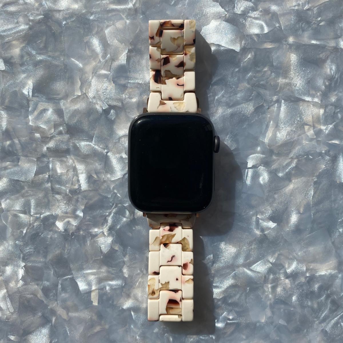Women's Neutrals / White / Brown Apple Watch Band In Rich Nougat | Small | Closet Rehab – image 6