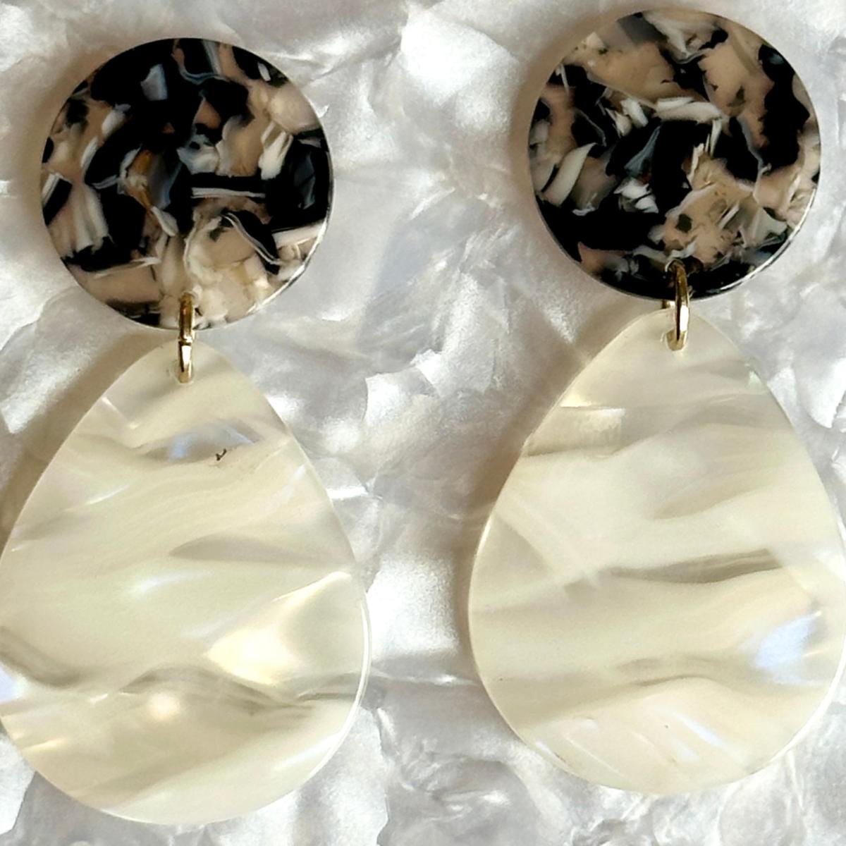 Women's Neutrals / Black / Brown Teardrop Earrings In Off The Grid | Closet Rehab – image 3