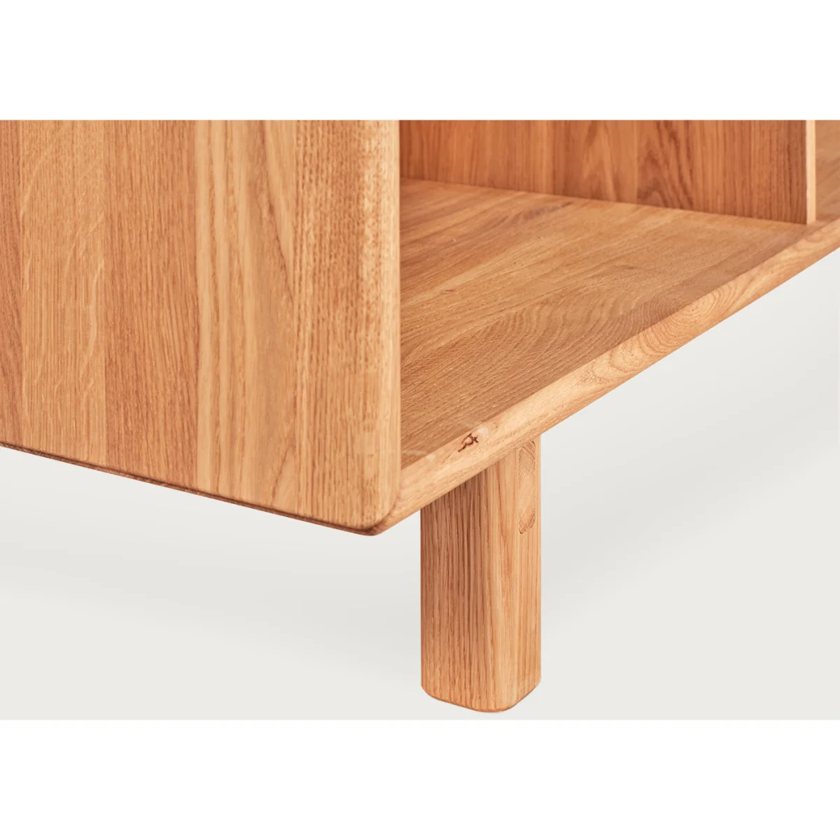 Heal's Aito Display Cabinet Oak – image 6