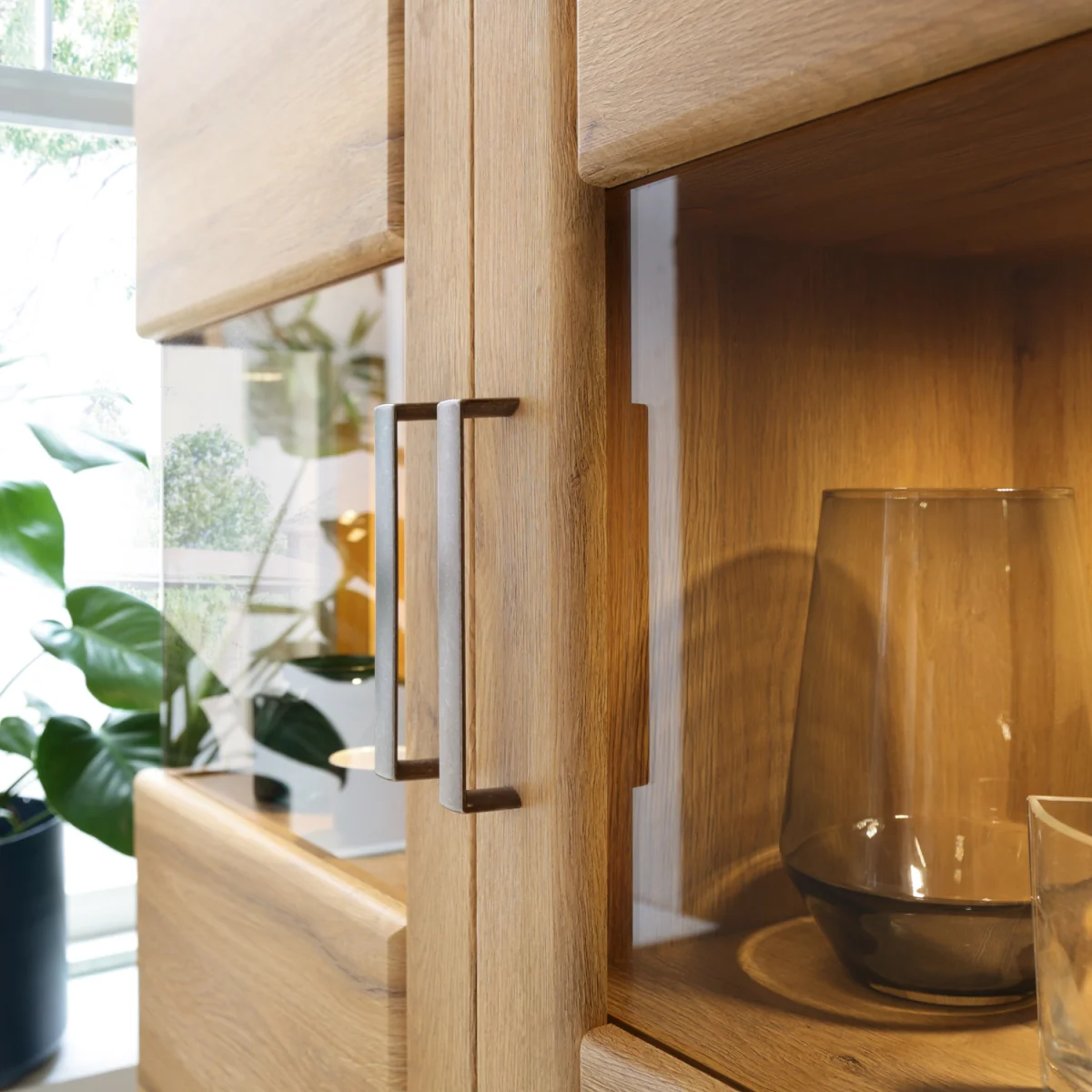 Cortina Tall Glazed Display Cabinet (RH) in Grandson Oak - Grandson Oak – image 7