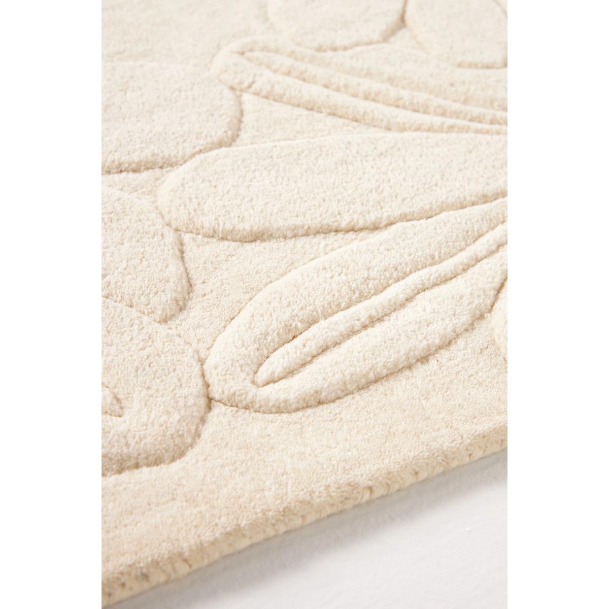 Hand-Tufted Sculpted Daisy Wool Rug – image 4