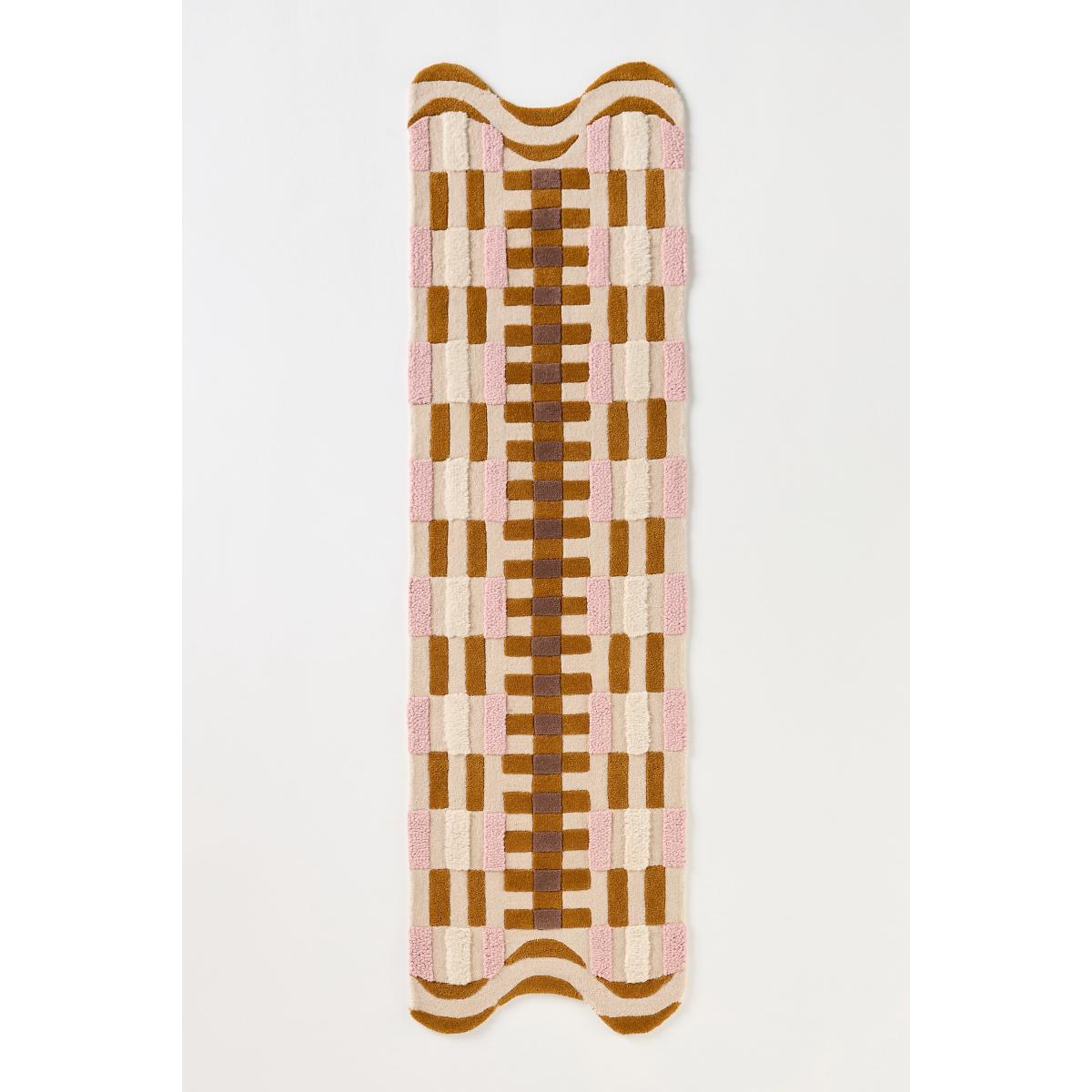 Tufted Wool Geometric Scalloped Rug – image 3