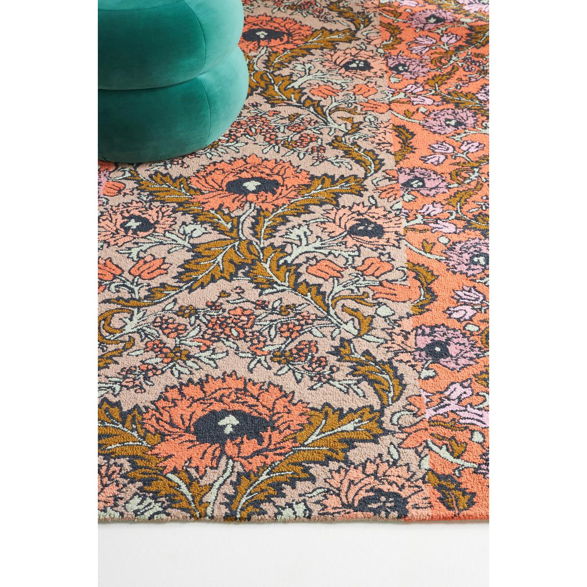 Hand-Tufted Yvette Floral Wool Rug – image 2