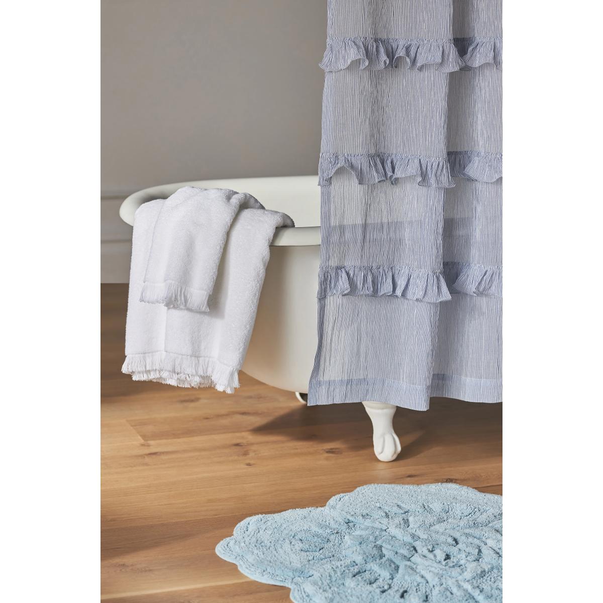 Castile Rose Tufted Cotton Bath Mat – image 4