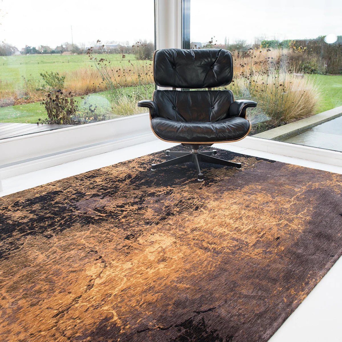 Madmen Cracks Rug, 1.4m x 2m / Deep Mine – image 2