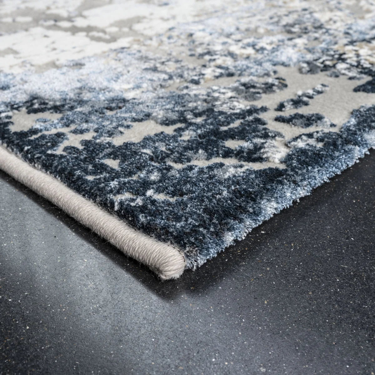 Canyon Rug, 2.8m x 3.8m / Blue – image 2