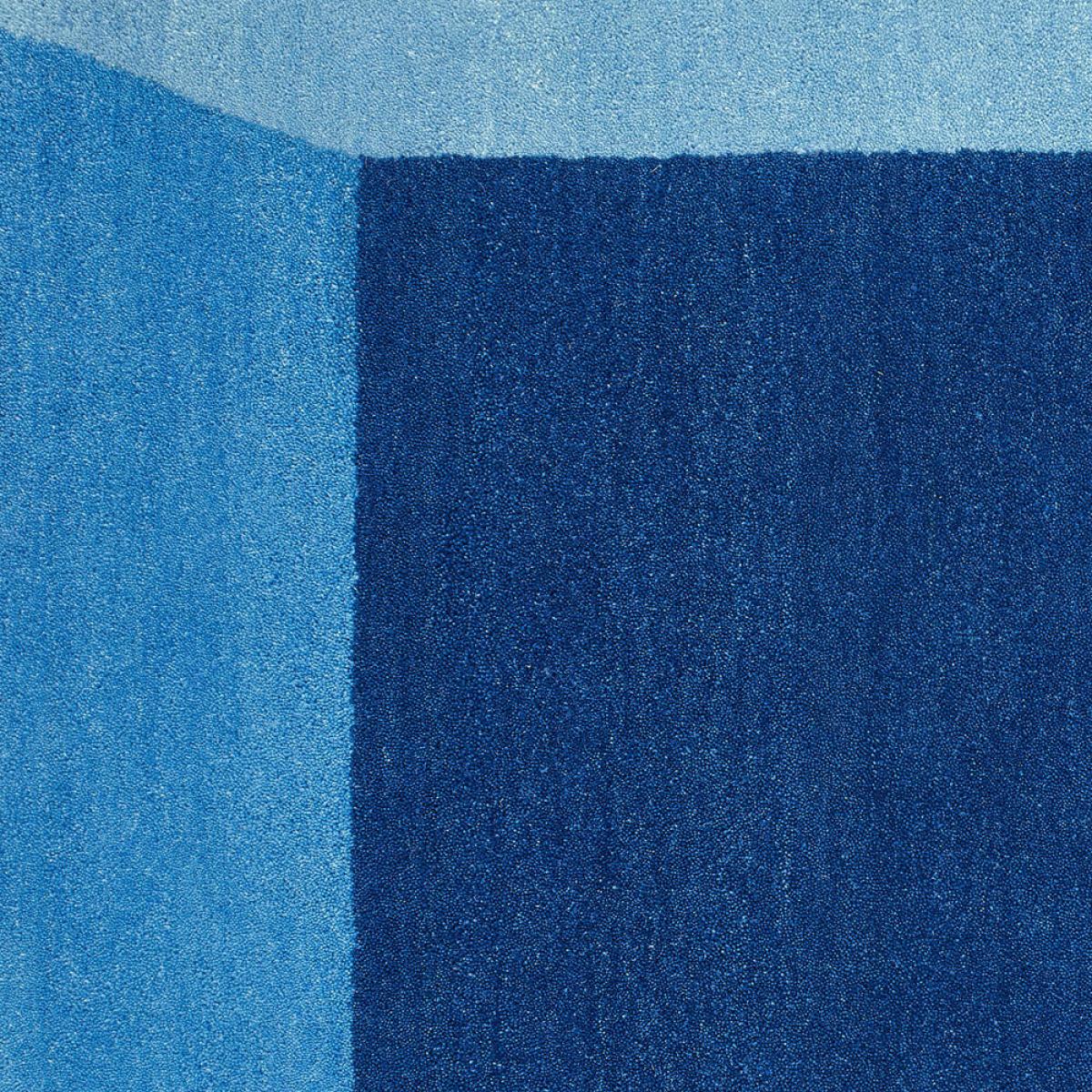 Darkblue Iso Rectangle Rug – image 3