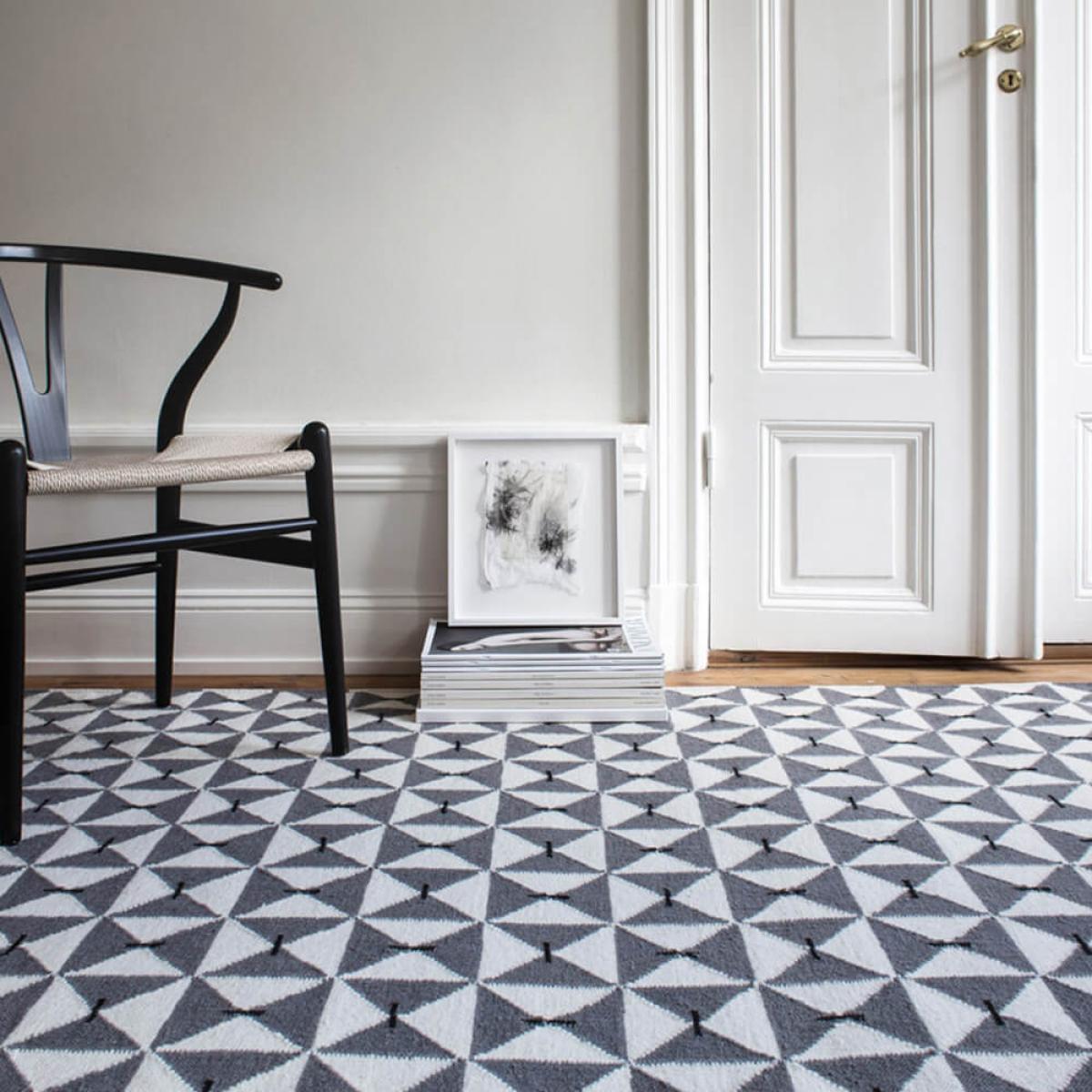 Gray Mosaik Rug – image 2