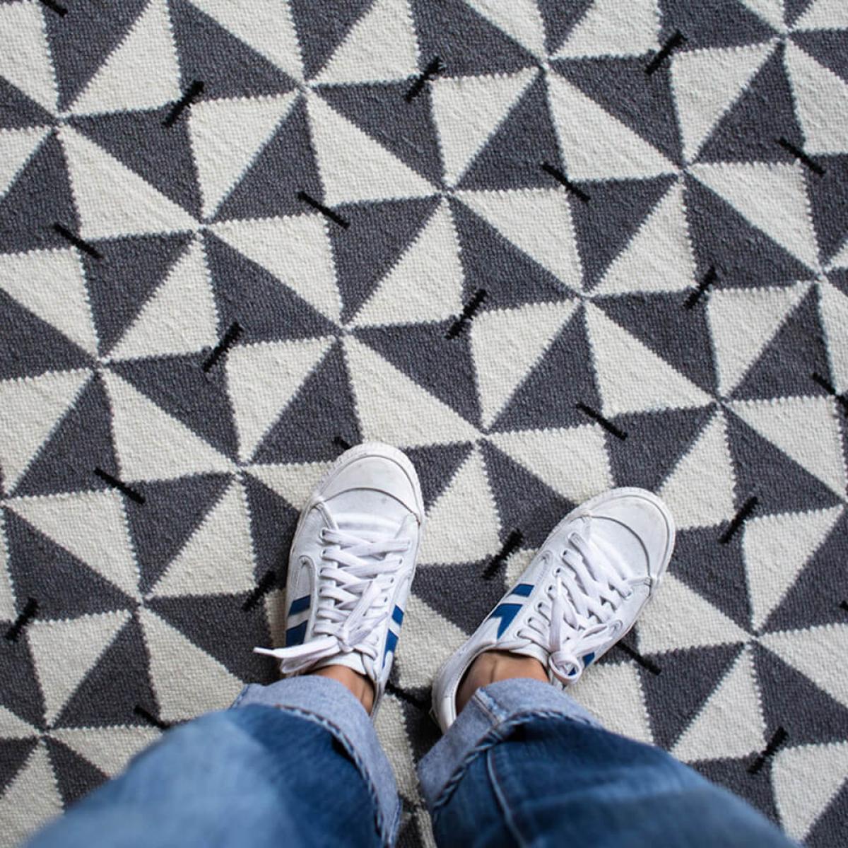 Gray Mosaik Rug – image 4