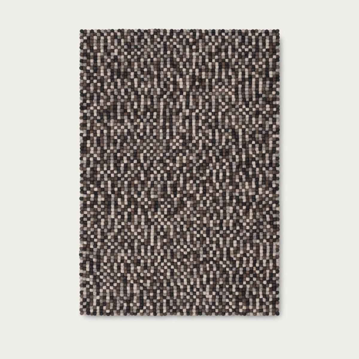 Felt Ball Rug Néla Square – image 8