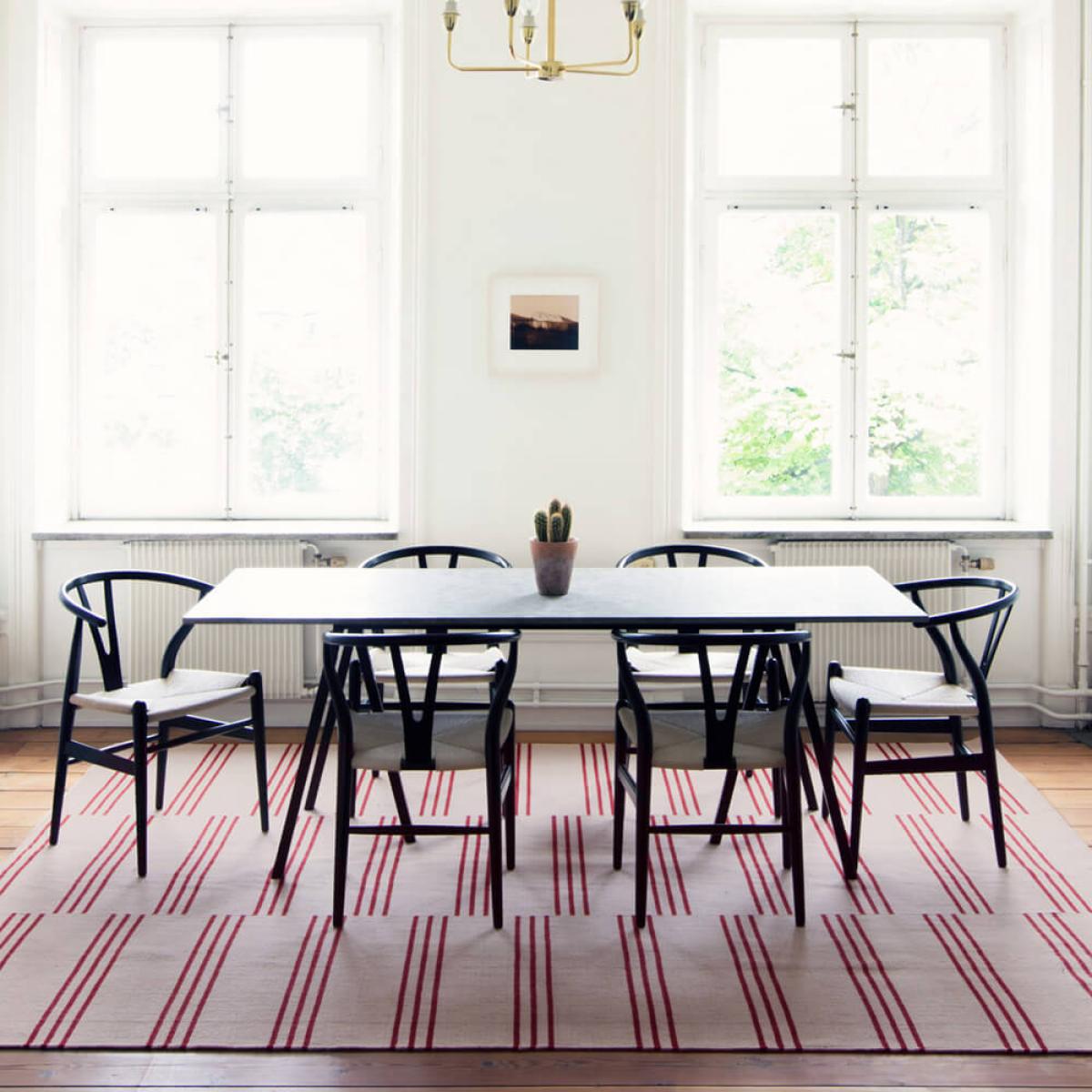 Pink/Red Stripes Rug – image 2