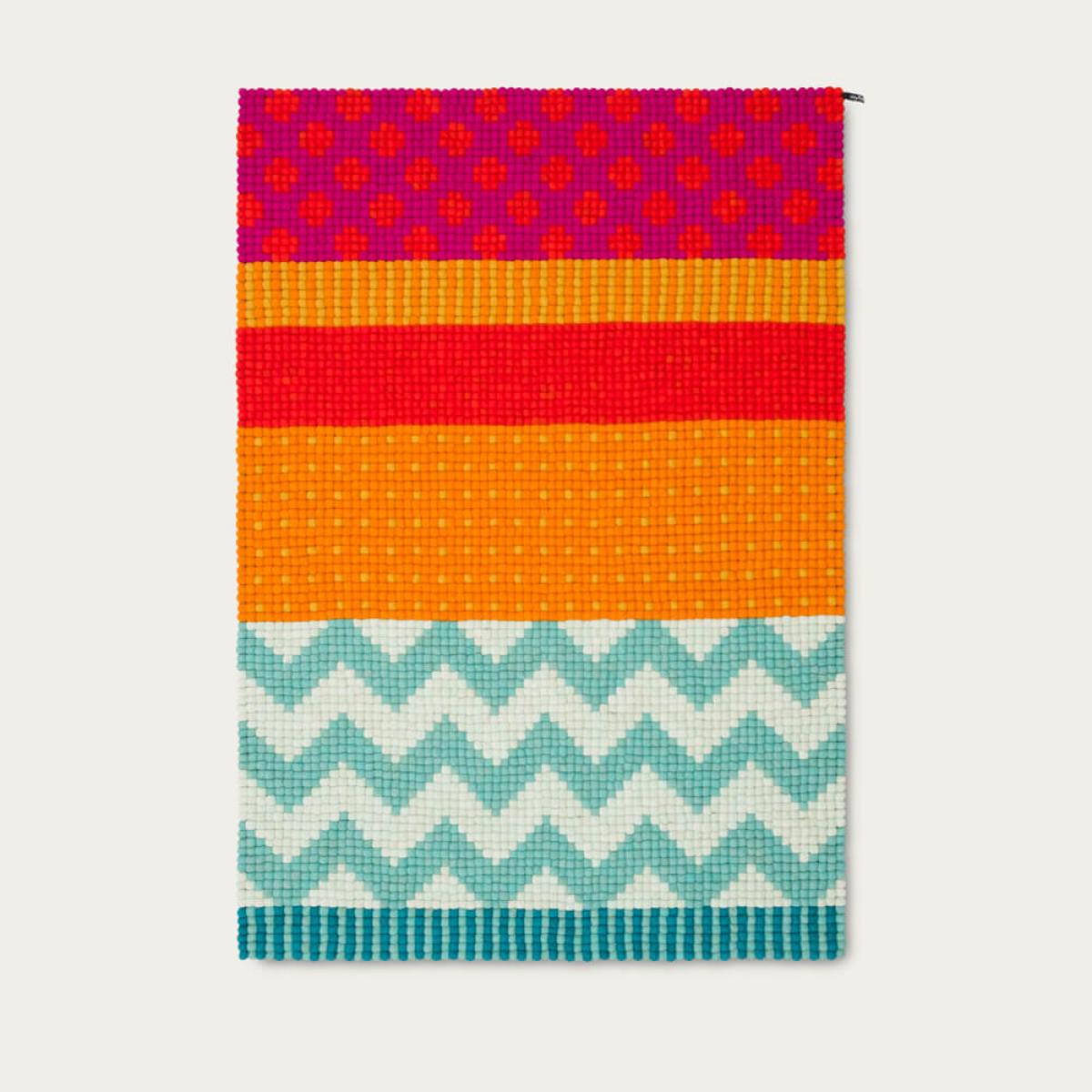 Kerala 4 Felt Ball Rug – image 1