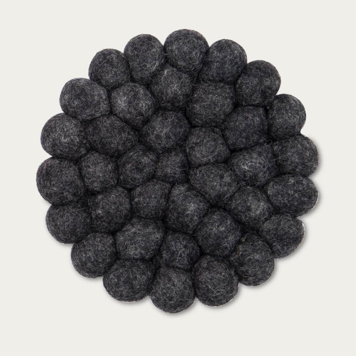 Felt Ball Rug Hugo Round – image 9
