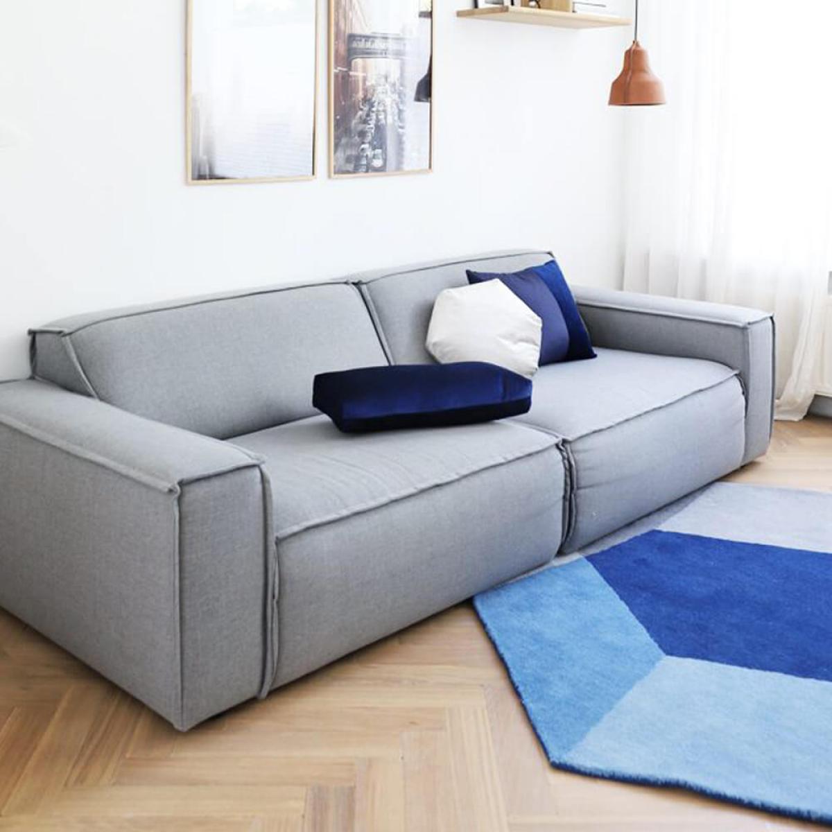 Darkblue Iso Hexagon Rug – image 2