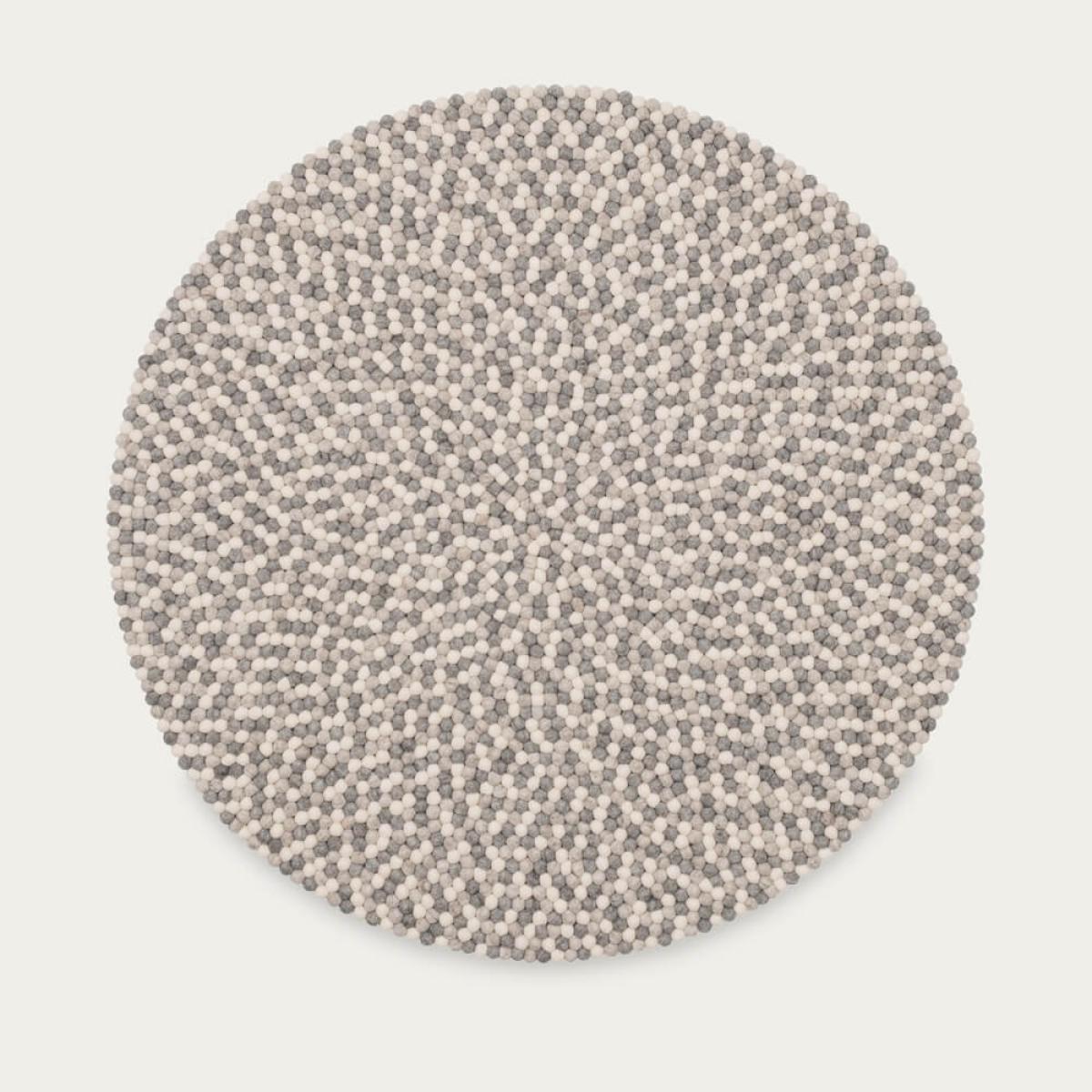 Felt Ball Rug Hella Round – image 8