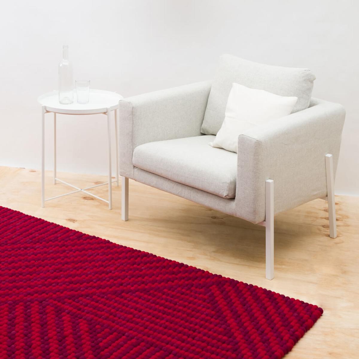 Maroon Weave Felt Ball Rug – image 5