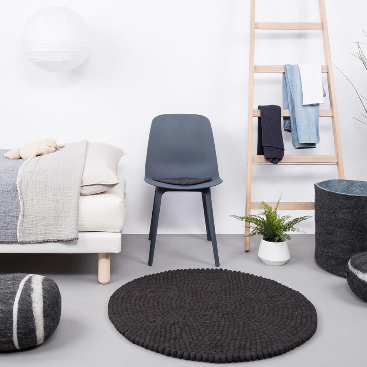 Felt Ball Rug Kuno Round – image 6