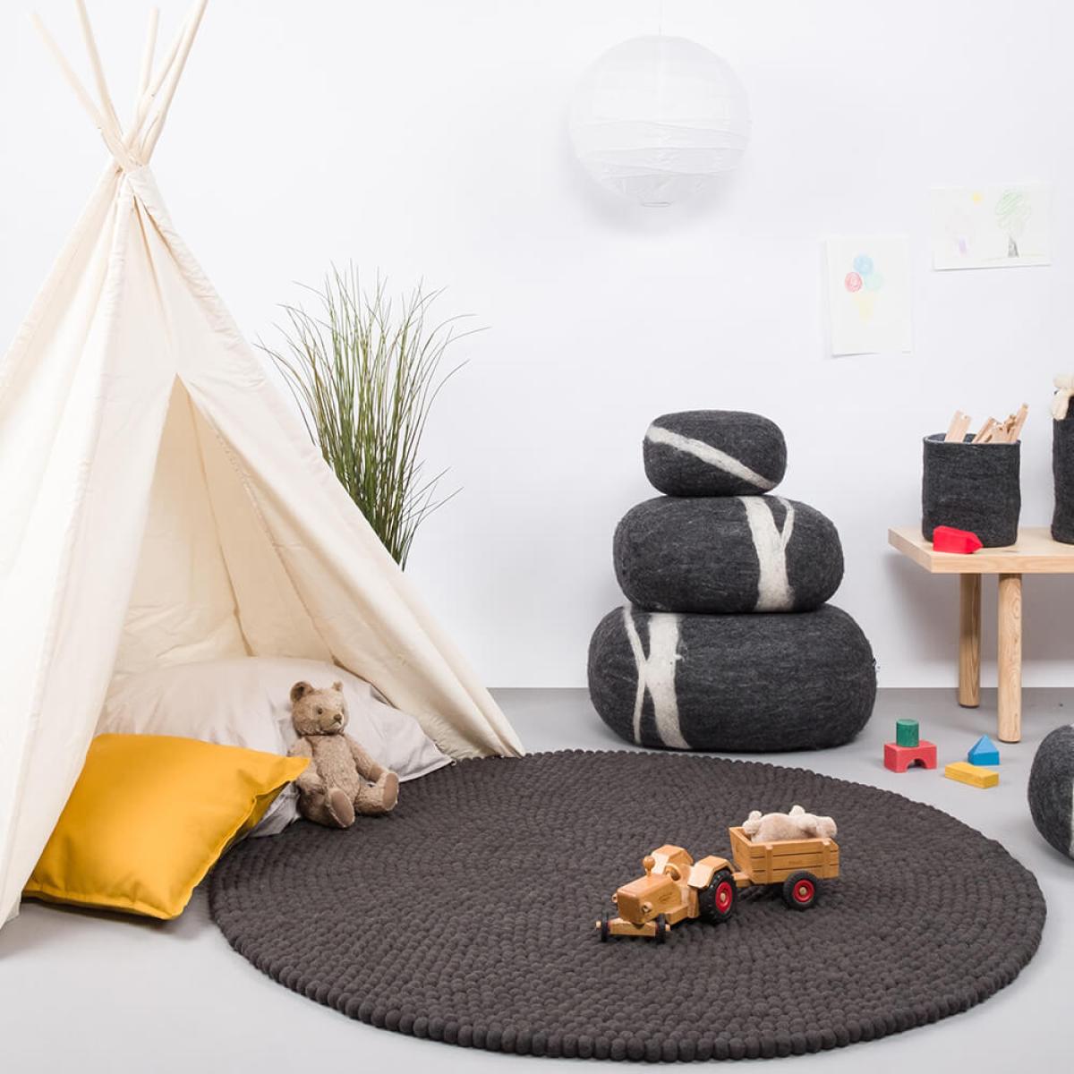 Felt Ball Rug Kuno Round – image 7