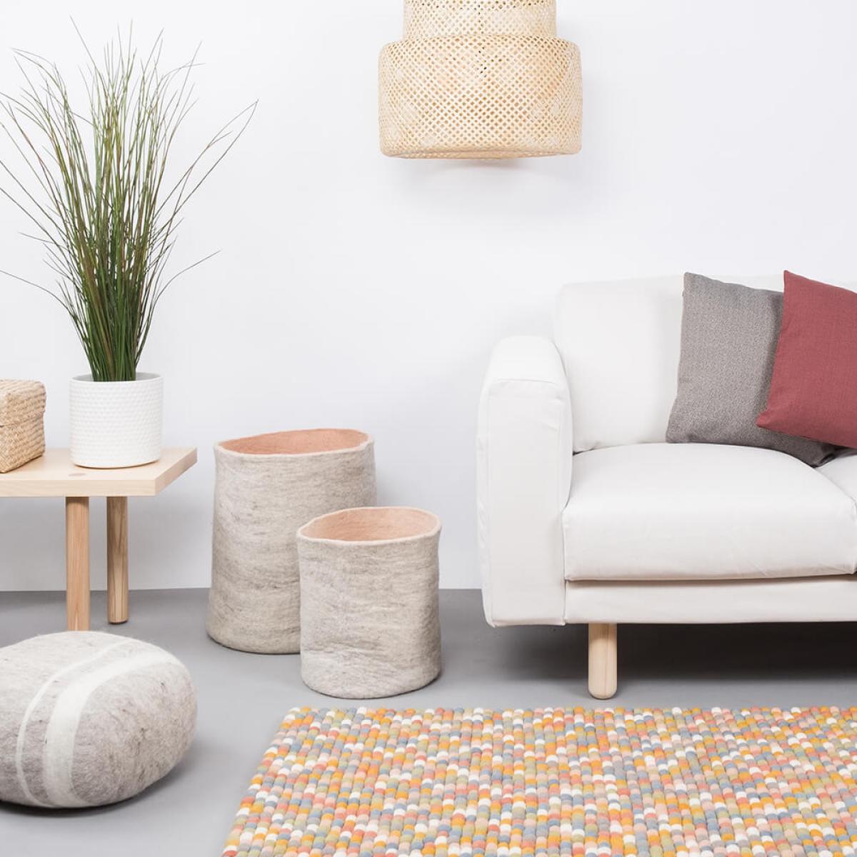 Felt Ball Rug Liese Square – image 4