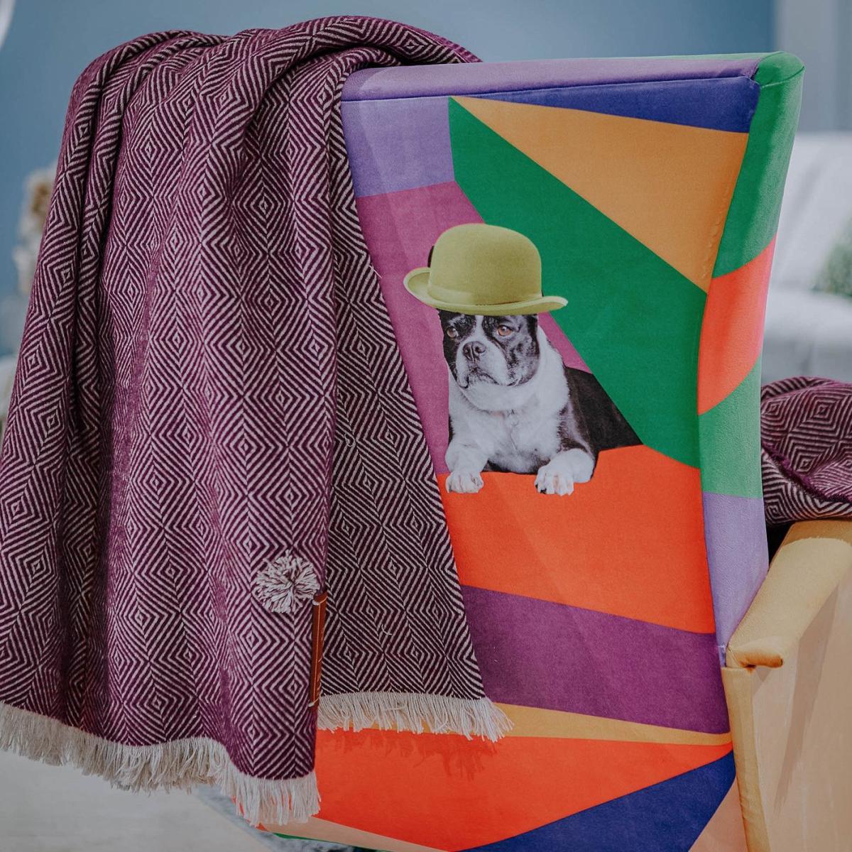 Magenta Optical Blanket – image 2