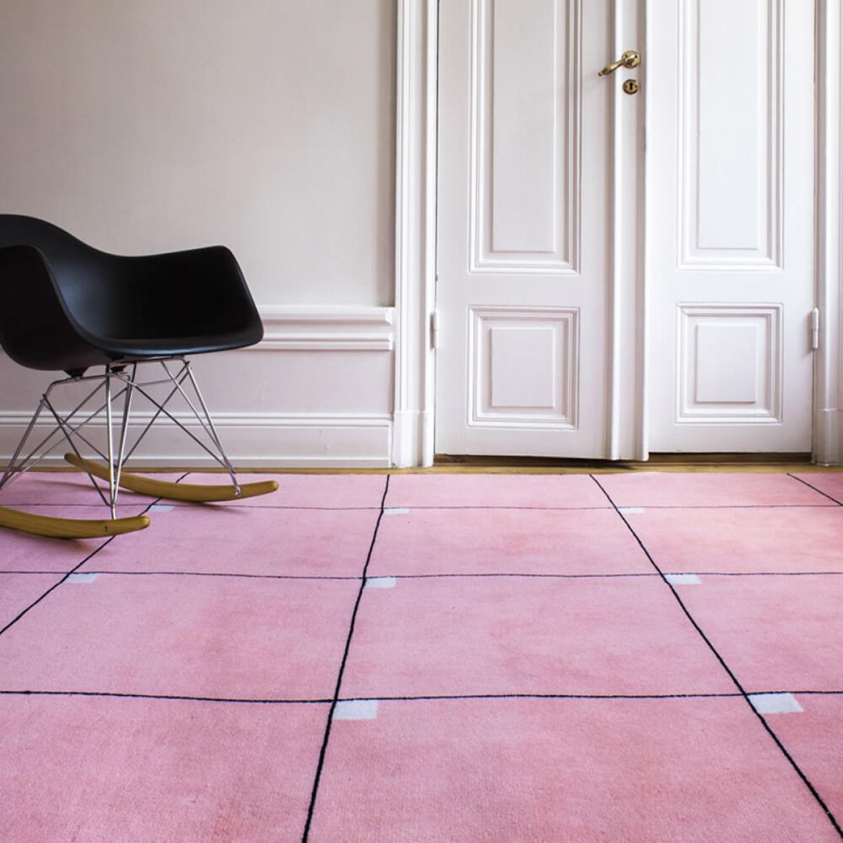 Pink Modern Rug – image 2