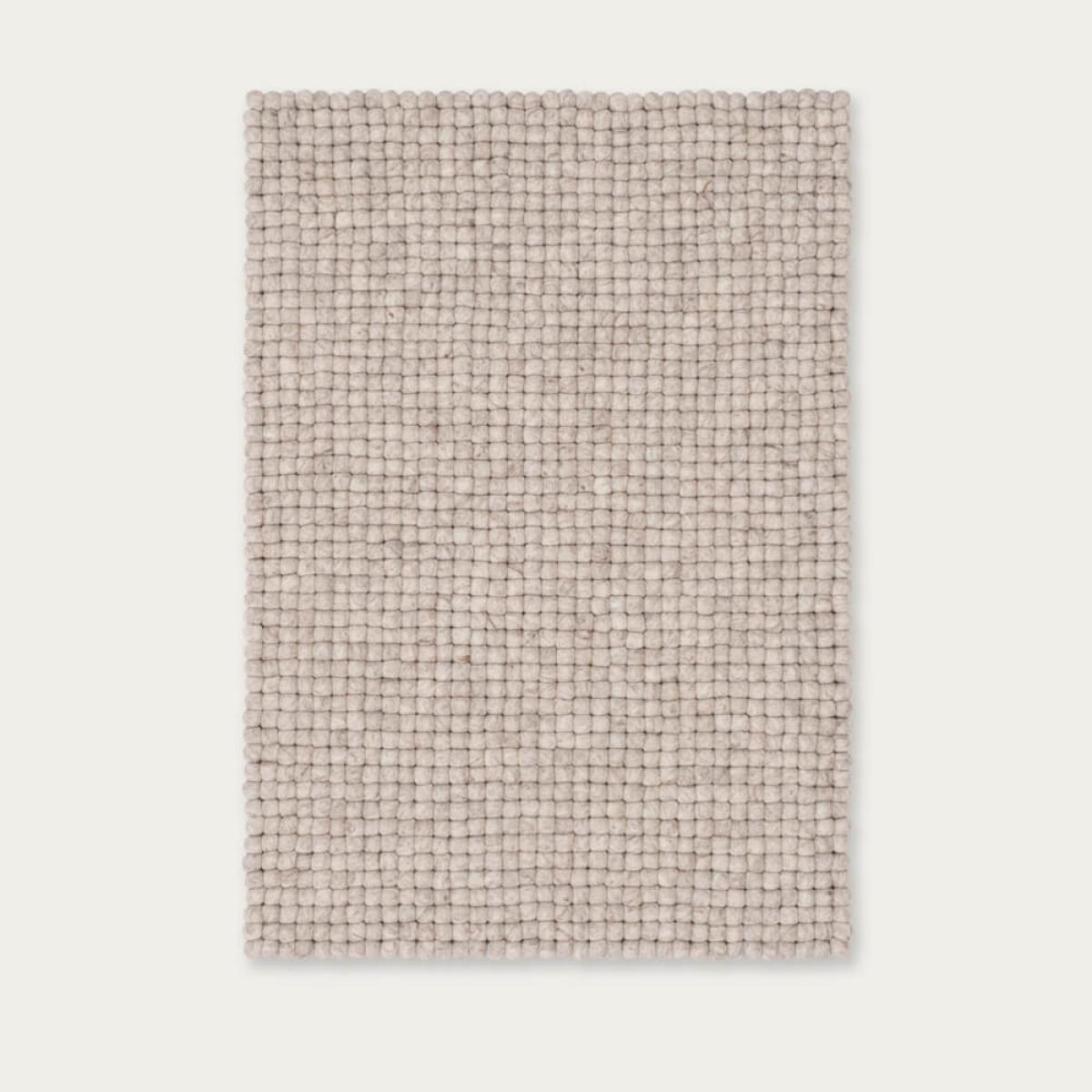 Felt Ball Rug Béla Square – image 1