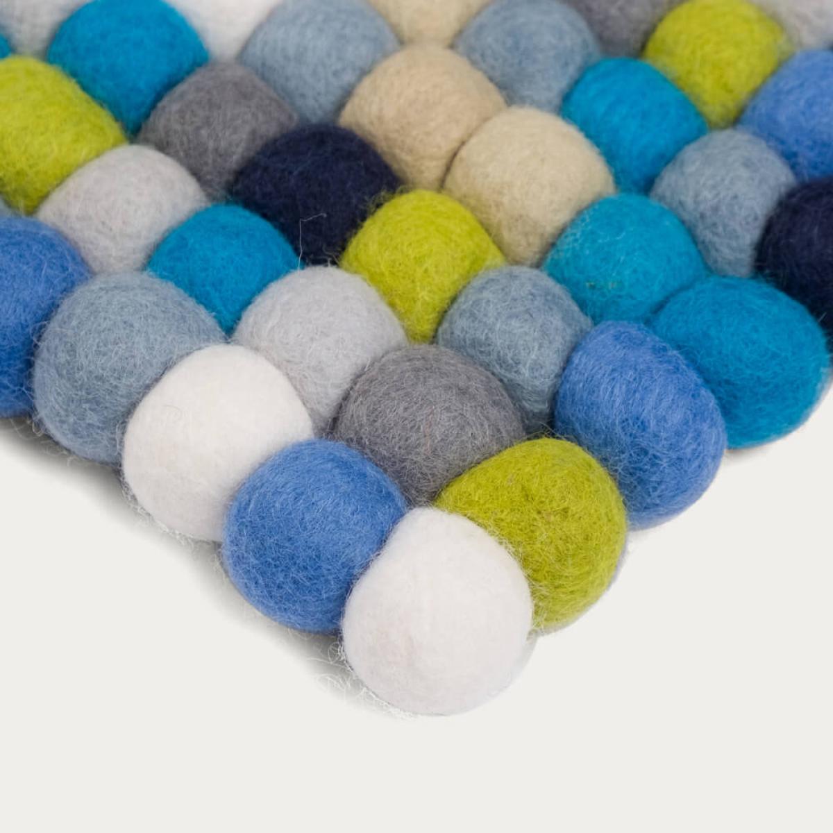 Felt Ball Rug Fritz Square – image 3