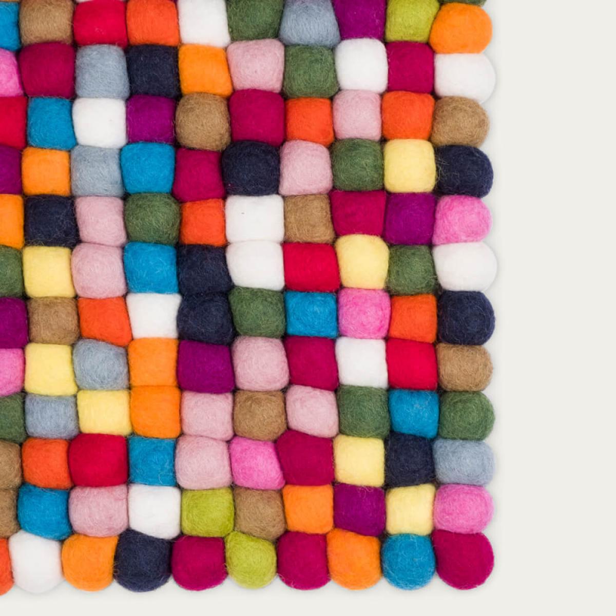 Felt Ball Rug Lotte Square – image 3