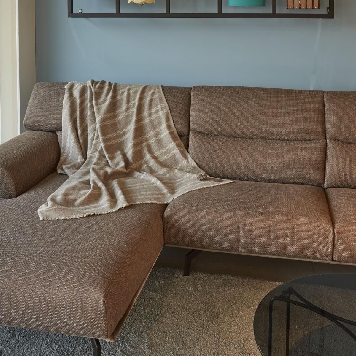 Stripe Blanket – image 2