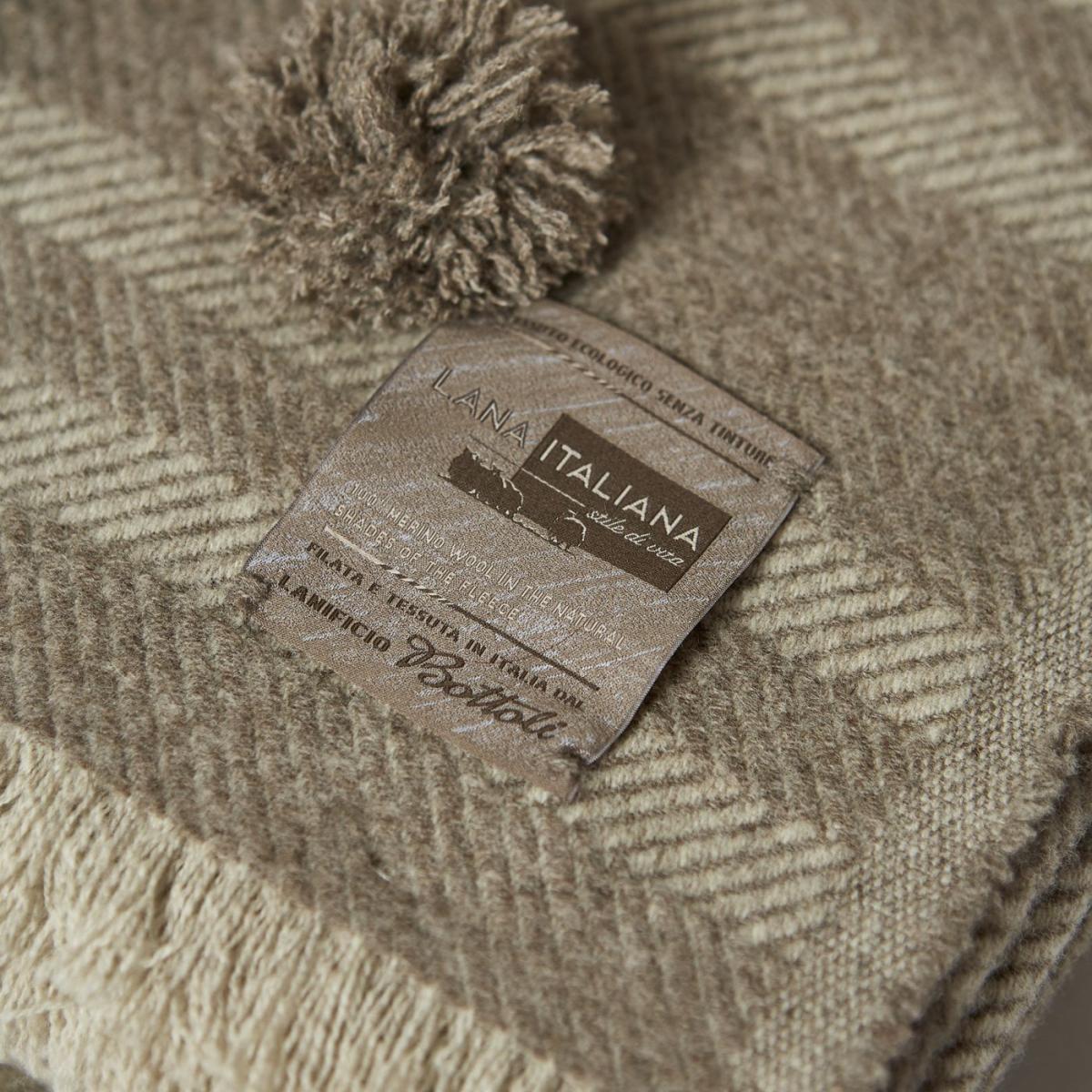 Stripe Blanket – image 3