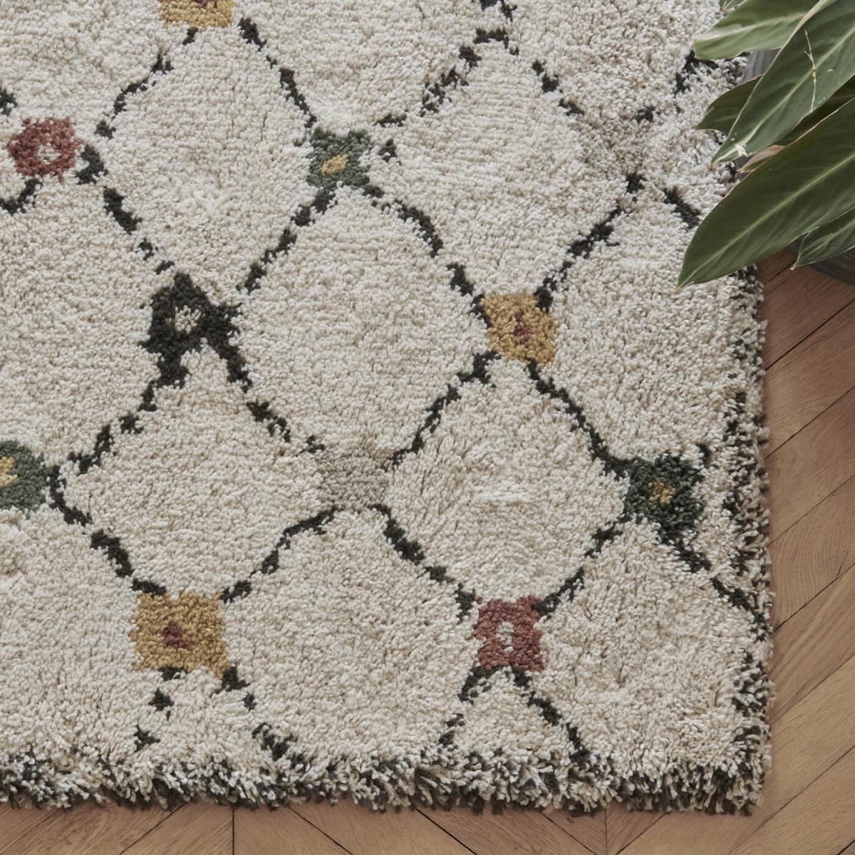 Yellow/Olive Green Kaboshon Rug – image 4