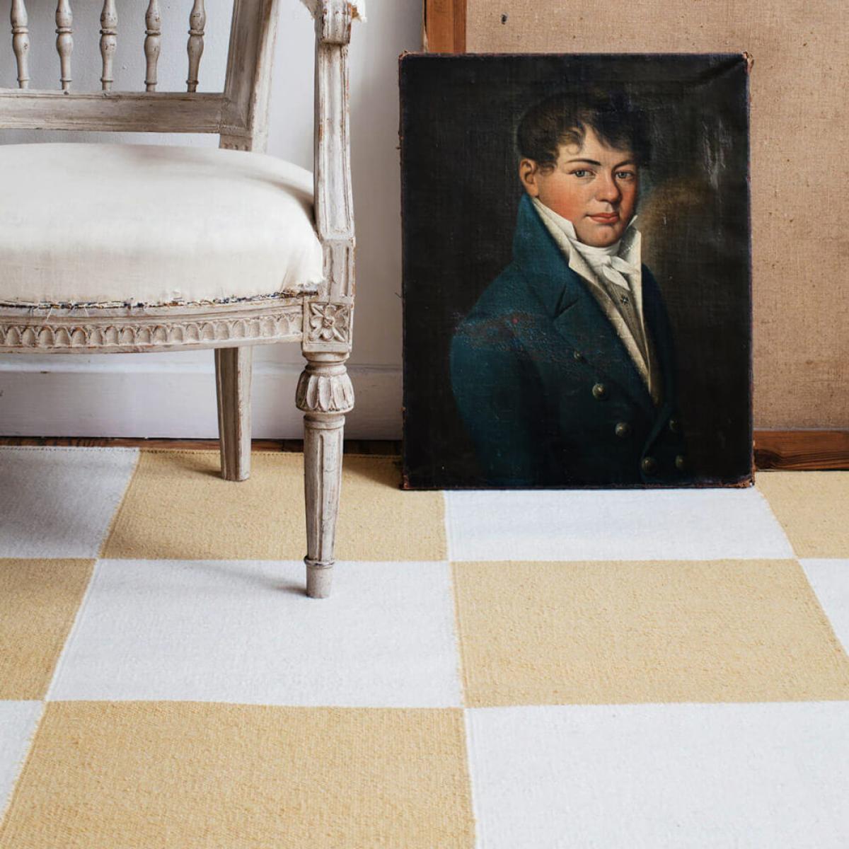 Yellow Square Rug – image 3