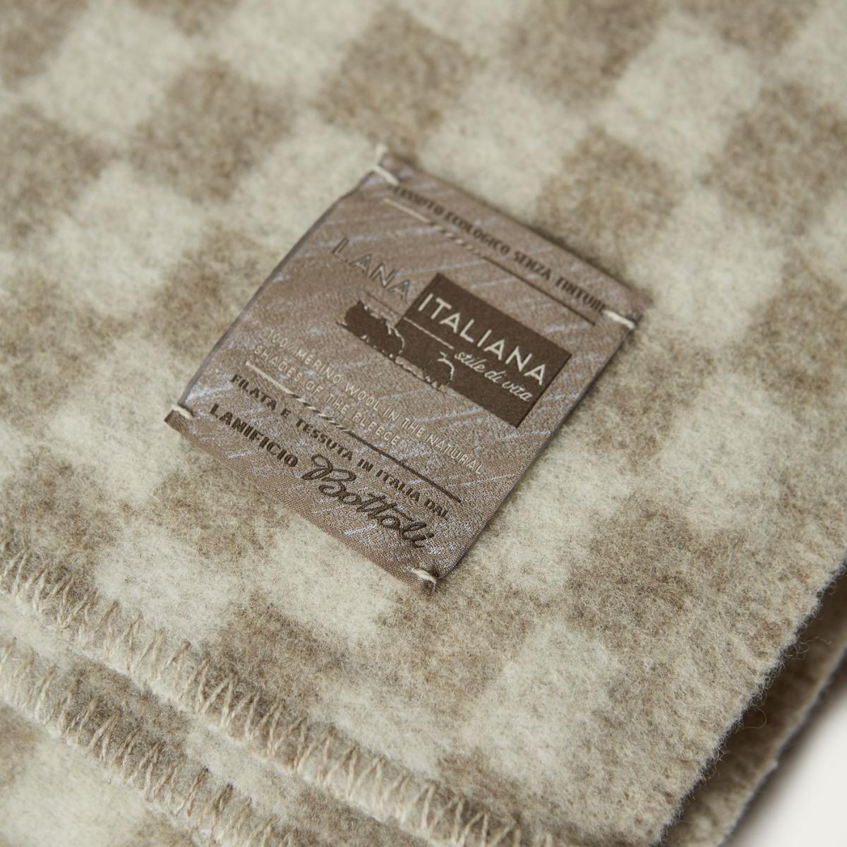 Dama Blanket – image 5