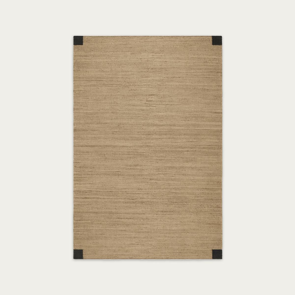 Black Jute Corner Rug – image 1