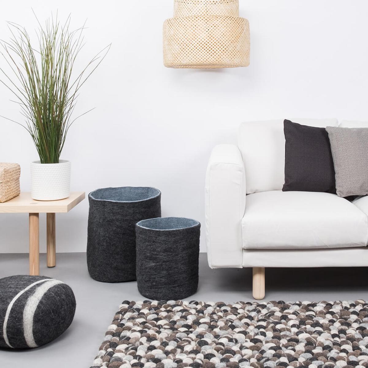 Felt Ball Rug Hardy Square – image 4