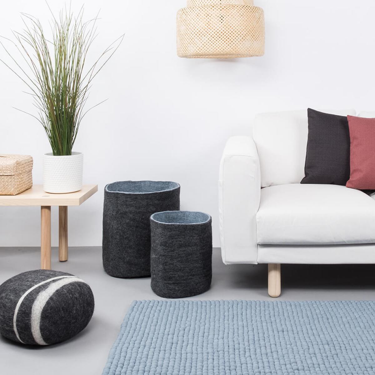 Felt Ball Rug Mia Square – image 4