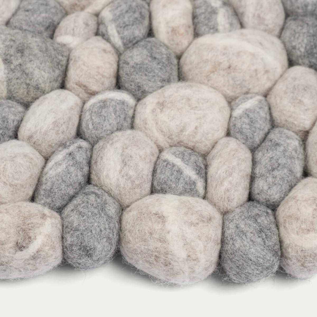 Felt Ball Rug Ernie Round – image 3