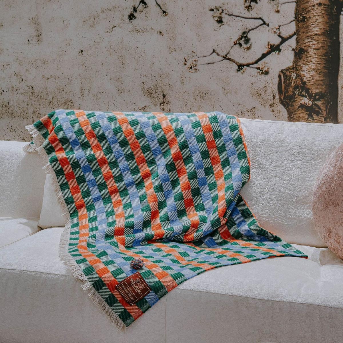 Harlequin Blanket – image 2