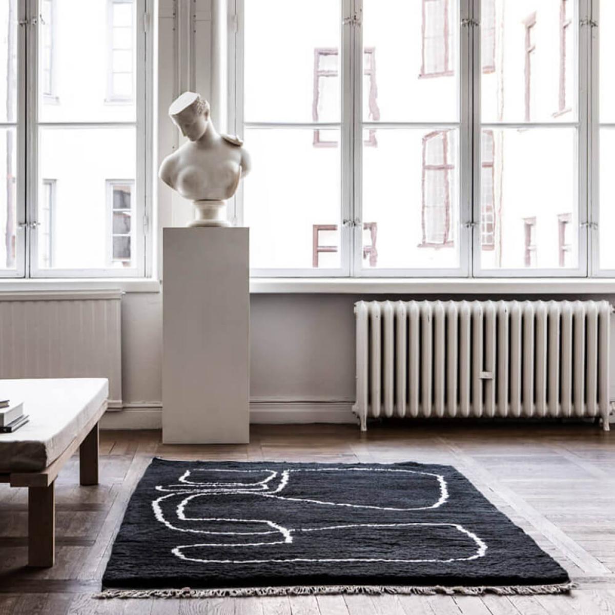 Black Connection Rug – image 3