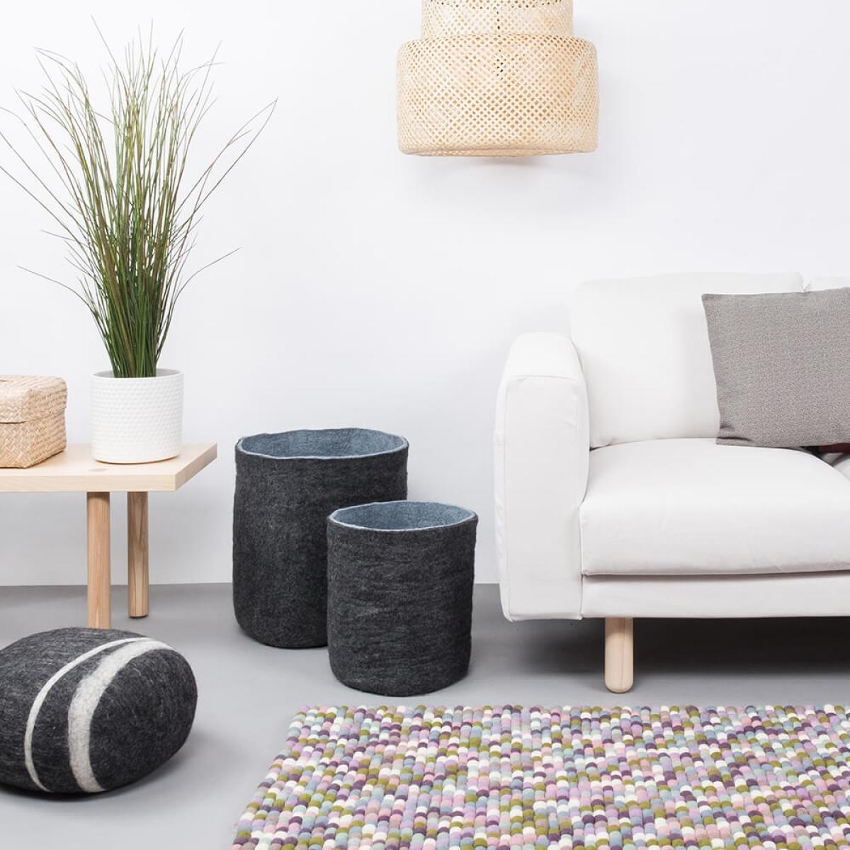 Felt Ball Rug Greta Square – image 4