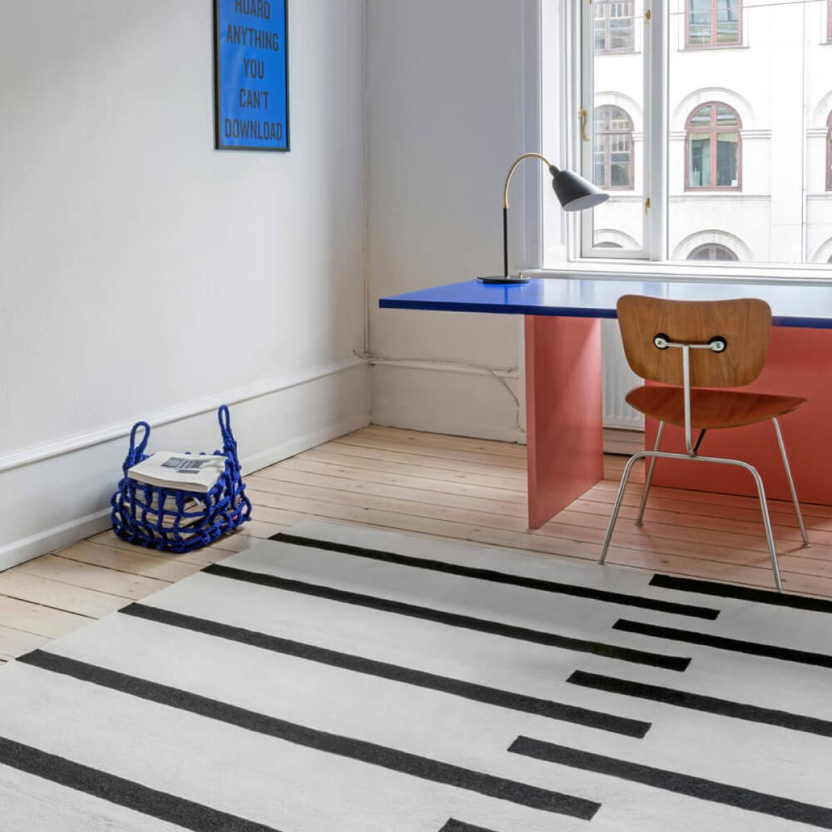 Cream/Black Tiger Rug – image 3