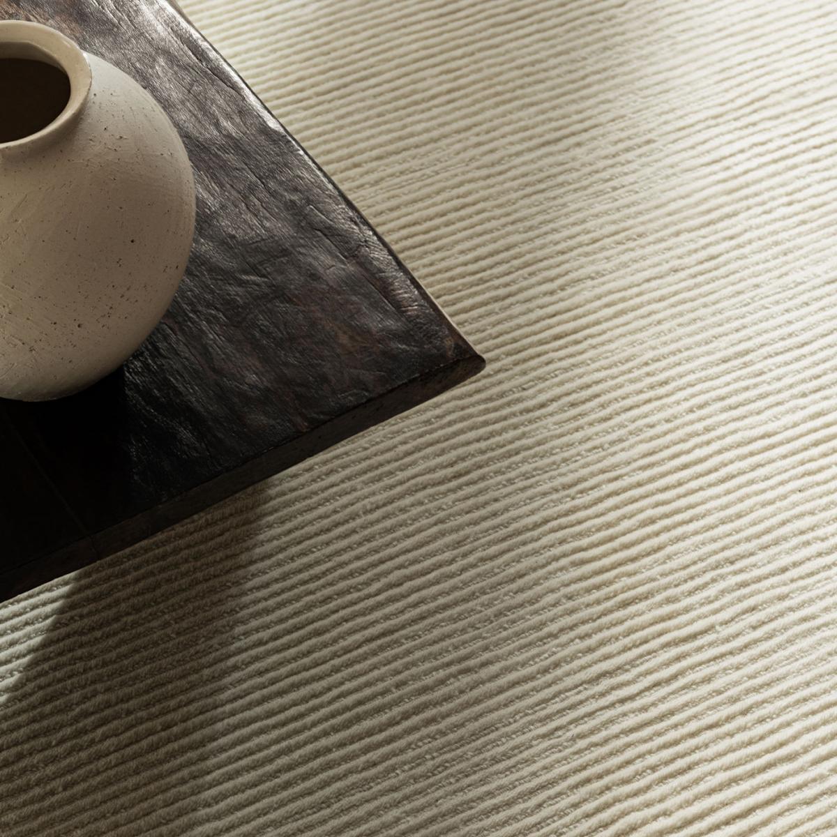 Dusty White Park Rug – image 3